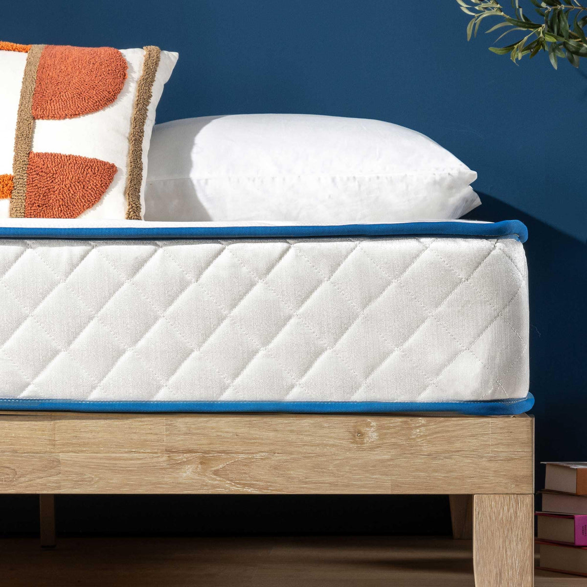 6 Inch Bonnell Spring Hybrid Mattress, Twin C906569